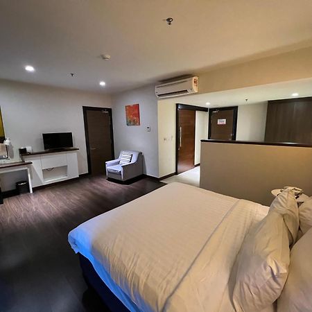 Wyndham Garden I-City Shah Alam Exterior foto